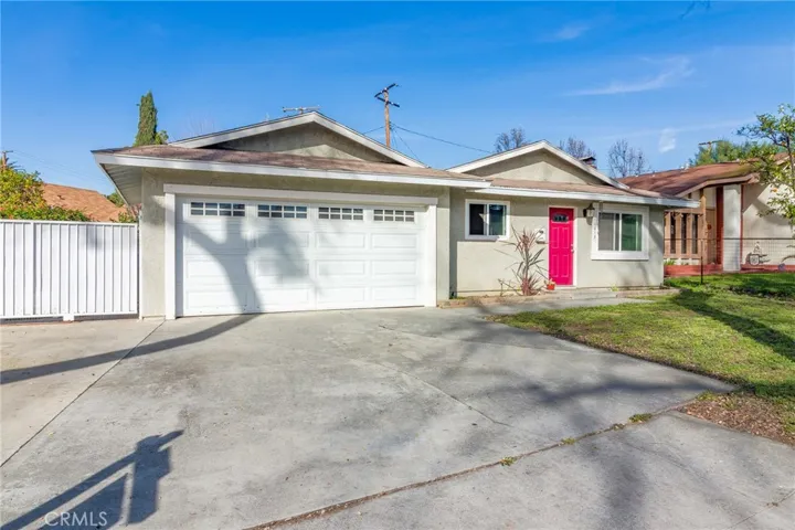 10817 Illinois Street, Whittier, California 90601