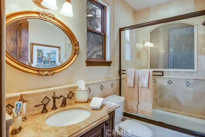 707 Esplanade A, Redondo Beach, California 90277