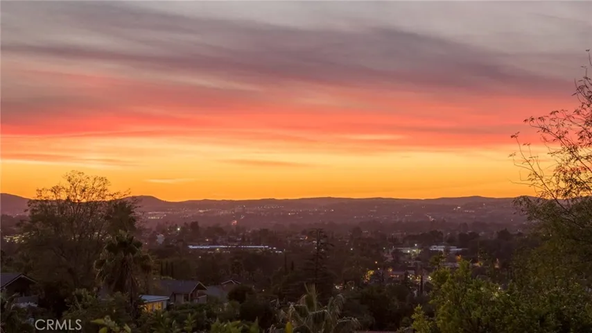 24851 Spadra Lane, Mission Viejo, California 92691