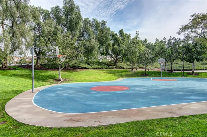 Play Basketball.. live the good life hee in Lake Forest at Rimgate Dr. for less than renting, welcome home!