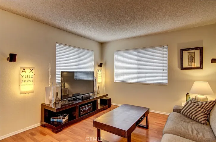 New blinds, fresh paint and surround sound envelope you in comfort: ahhh! Come home and relax.