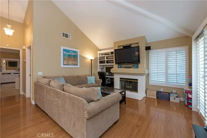 8200 E Oak Ridge Circle, Anaheim Hills, California 92808