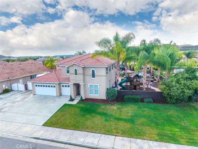 Beautiful Home on lg lot