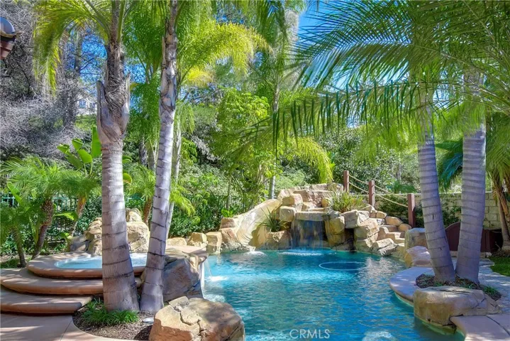 6 Ravensridge, Rancho Santa Margarita, California 92679