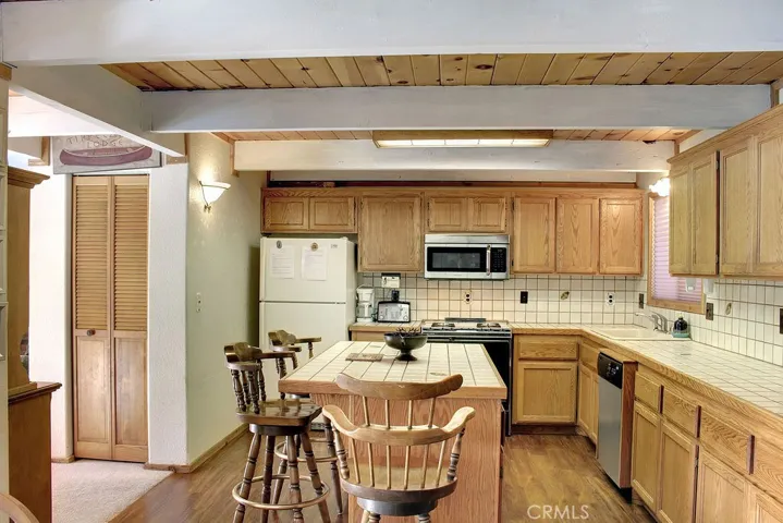 43422 Bow Canyon Road, Big Bear, California 92315