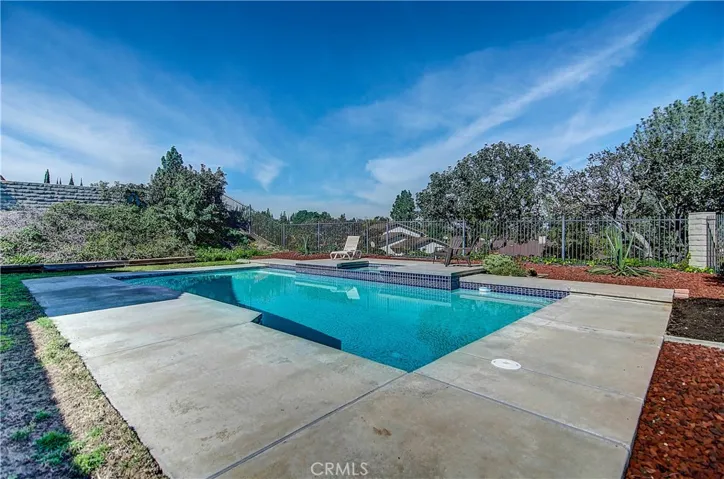 Pool party for 200 of your closest friends and family?...no problem here!