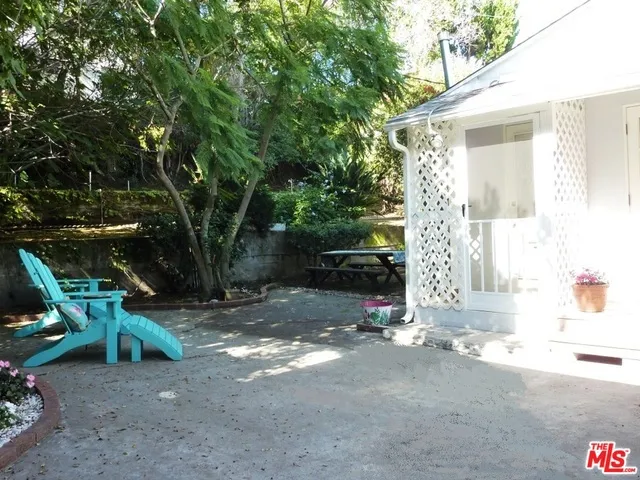 3137 Midvale Avenue, Los Angeles, California 90034