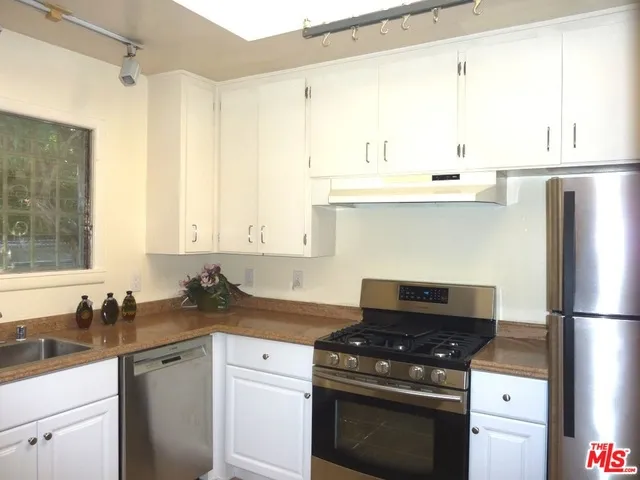 3137 Midvale Avenue, Los Angeles, California 90034