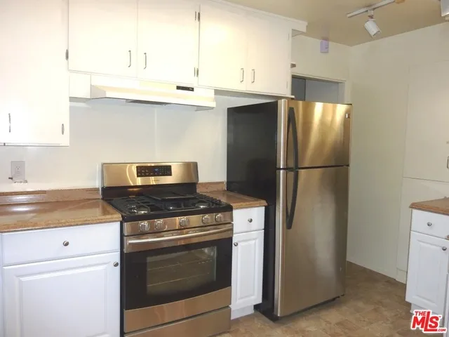 3137 Midvale Avenue, Los Angeles, California 90034