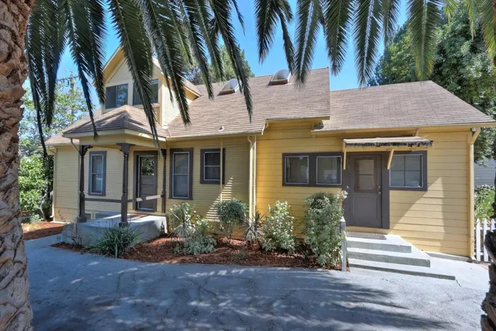 226 Charles, Sunnyvale, California 94086