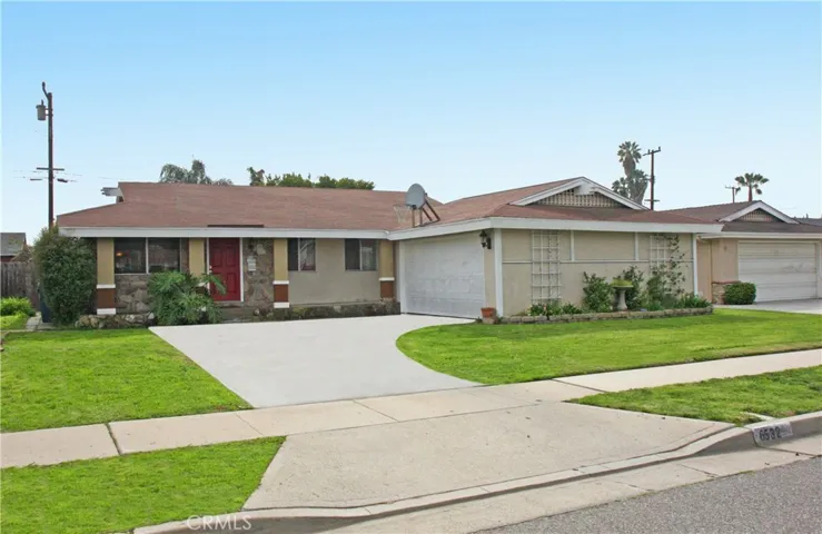 6532 Meath Circle, Huntington Beach, California 92647