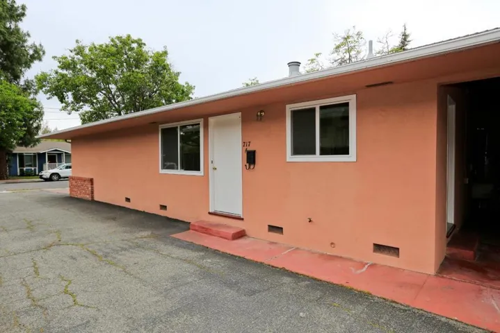 717 Ehrhorn Avenue, Mountain View, California 94041