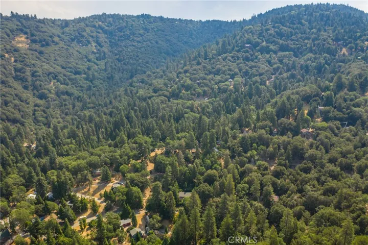 620 Acacia Drive, Crestline, California 92325