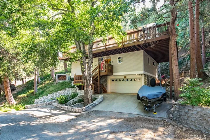 620 Acacia Drive, Crestline, California 92325