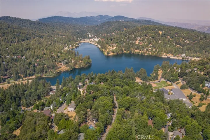 620 Acacia Drive, Crestline, California 92325