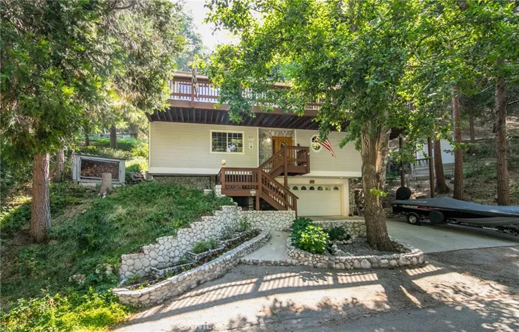 620 Acacia Drive, Crestline, California 92325