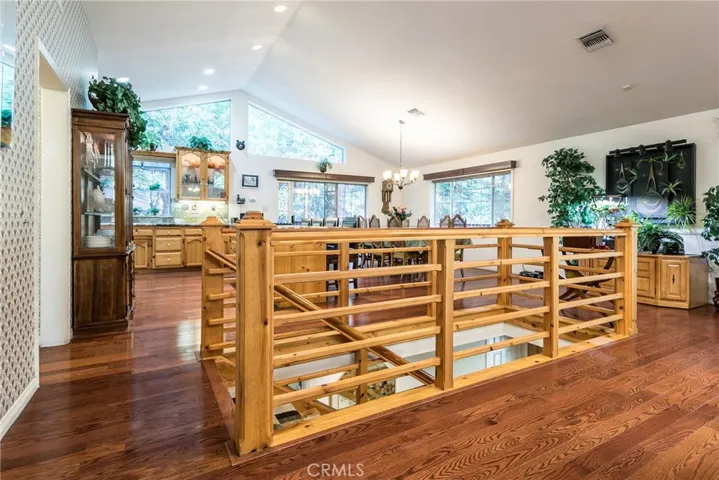 620 Acacia Drive, Crestline, California 92325