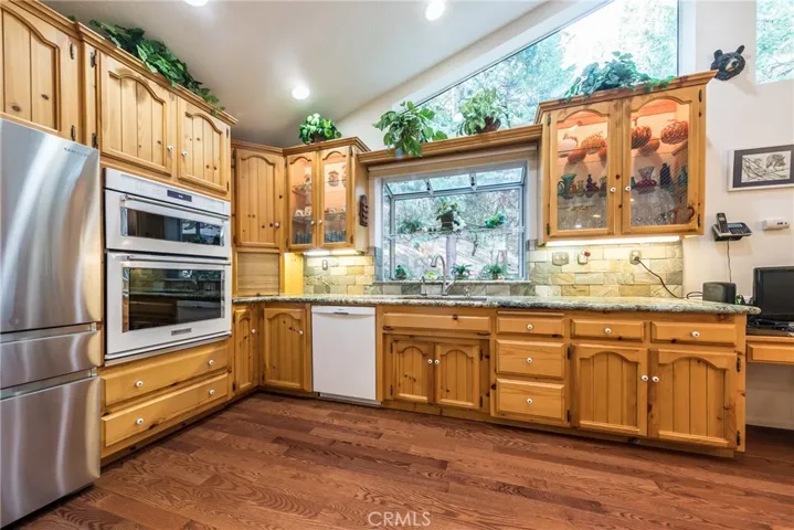 620 Acacia Drive, Crestline, California 92325