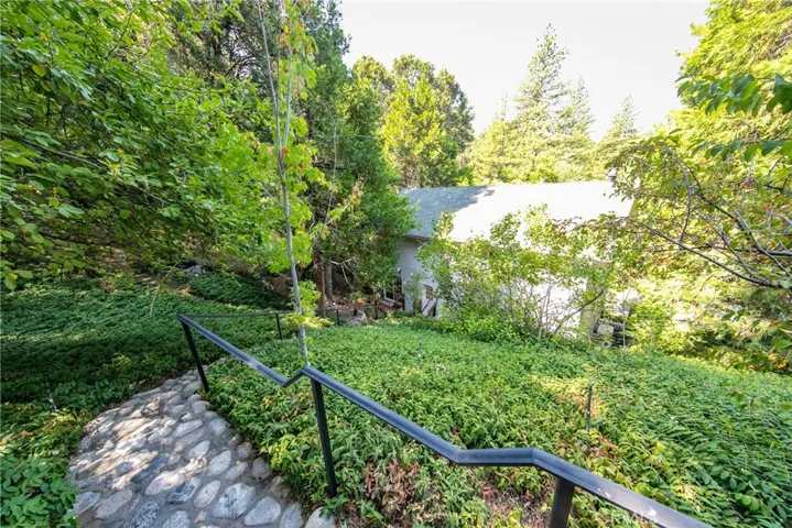620 Acacia Drive, Crestline, California 92325