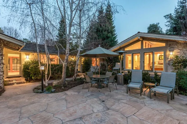 11525 Old Ranch Lane, Los Altos Hills, California 94024