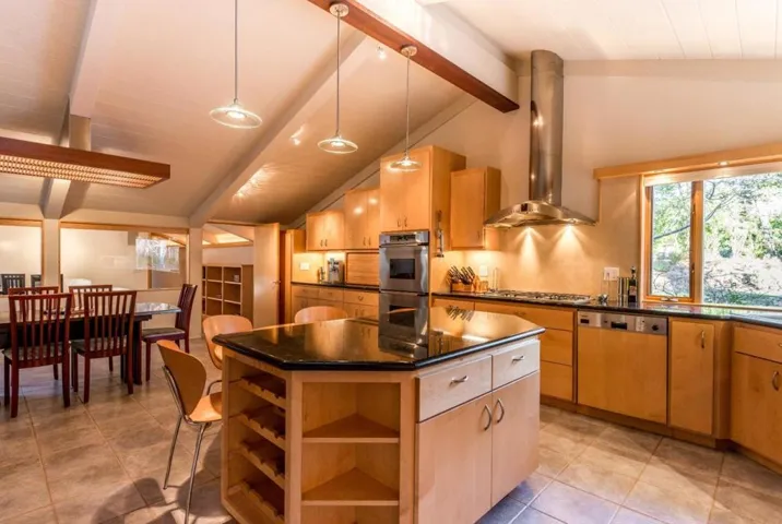 11525 Old Ranch Lane, Los Altos Hills, California 94024