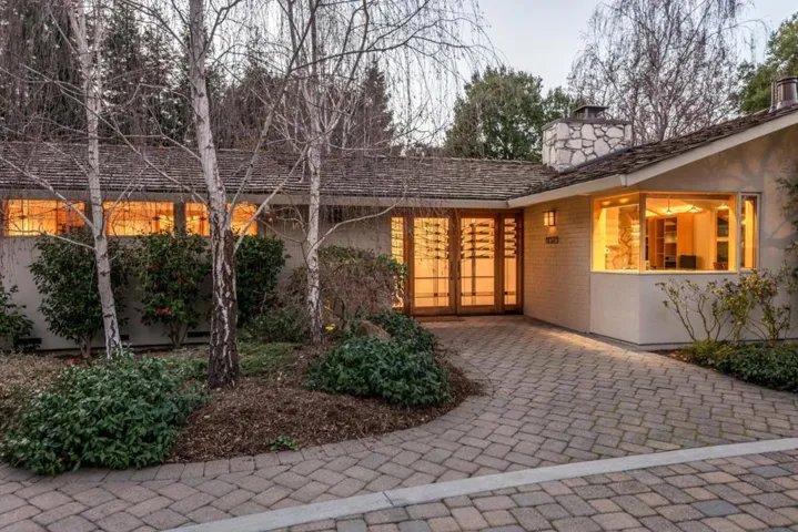 11525 Old Ranch Lane, Los Altos Hills, California 94024