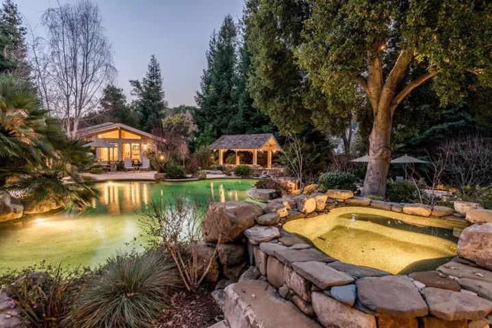 11525 Old Ranch Lane, Los Altos Hills, California 94024