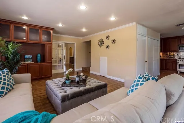 2505 Lambert Drive, Pasadena, California 91107