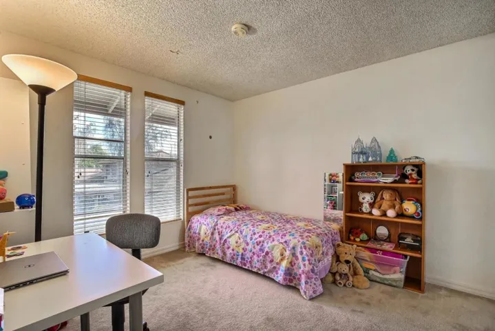 236 E Red Oak Drive P, Sunnyvale, California 94086