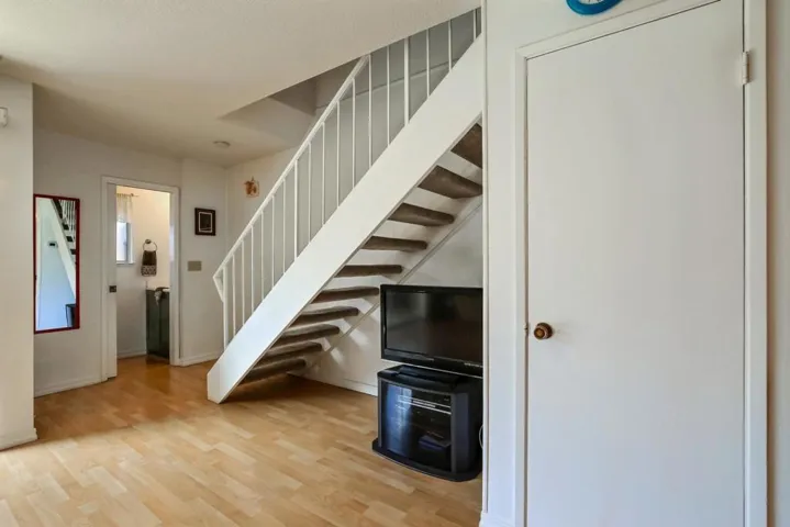 236 E Red Oak Drive P, Sunnyvale, California 94086