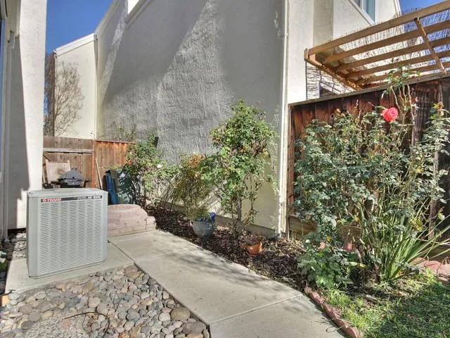 468 Glenmoor Circle, Milpitas, California 95035
