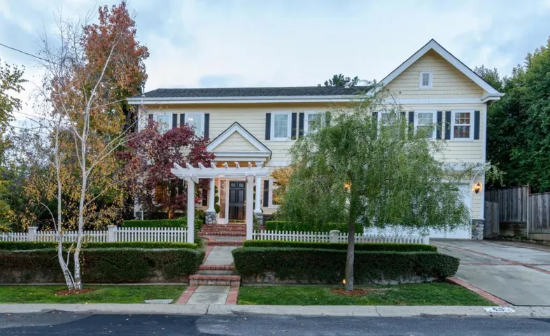 49 W Summit Drive, Redwood City, California 94062