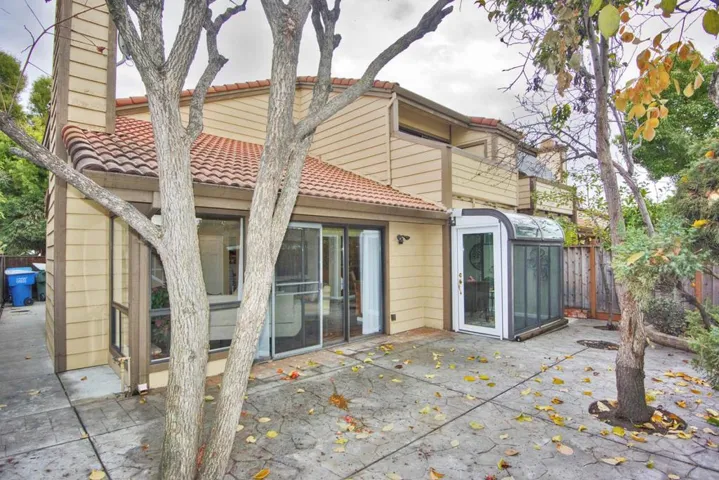 1079 Hay Court, Milpitas, California 95035