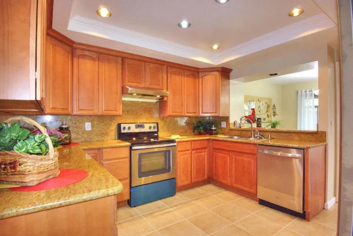 1079 Hay Court, Milpitas, California 95035