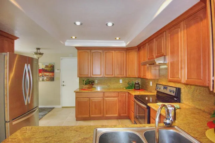 1079 Hay Court, Milpitas, California 95035