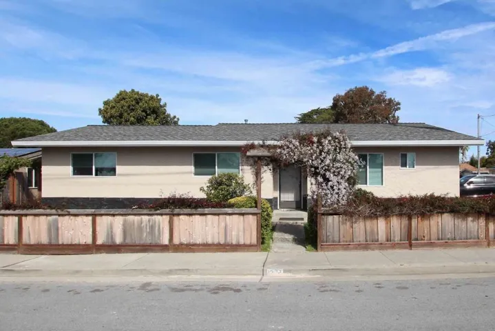 1302 Delaware Avenue, Santa Cruz, California 95060