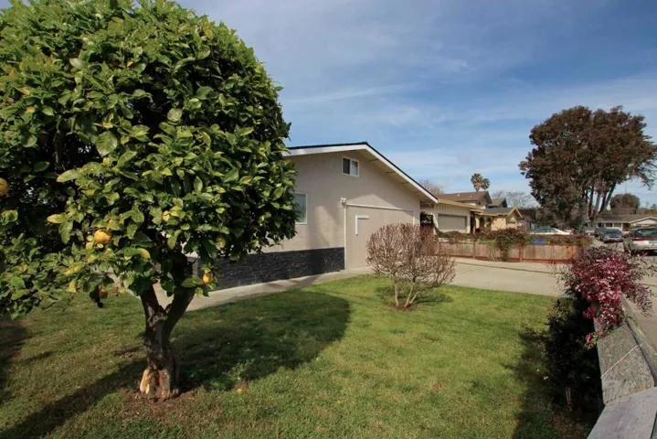 1302 Delaware Avenue, Santa Cruz, California 95060