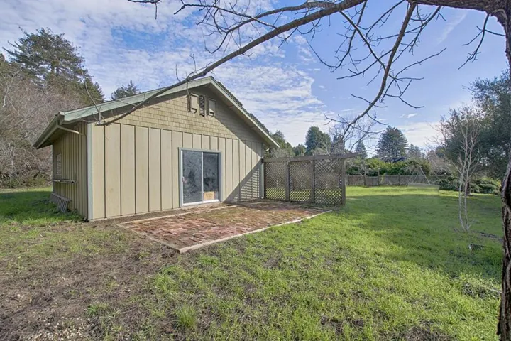495 Larsen Road, Aptos, California 95003