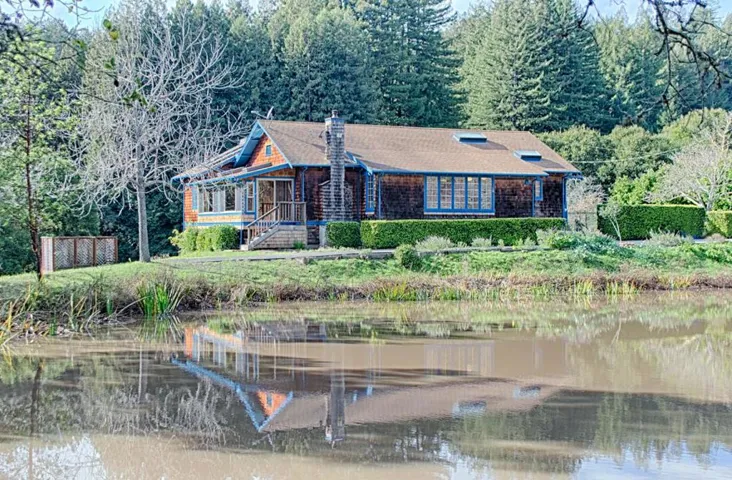 495 Larsen Road, Aptos, California 95003