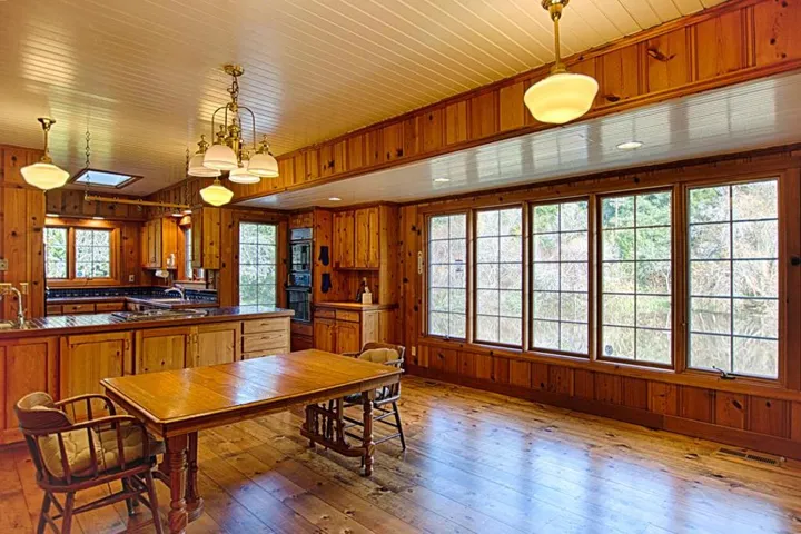495 Larsen Road, Aptos, California 95003