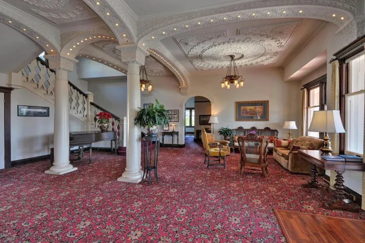 260 High Street 206, Santa Cruz, California 95060