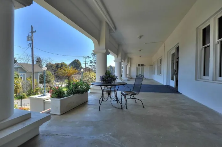 260 High Street 206, Santa Cruz, California 95060