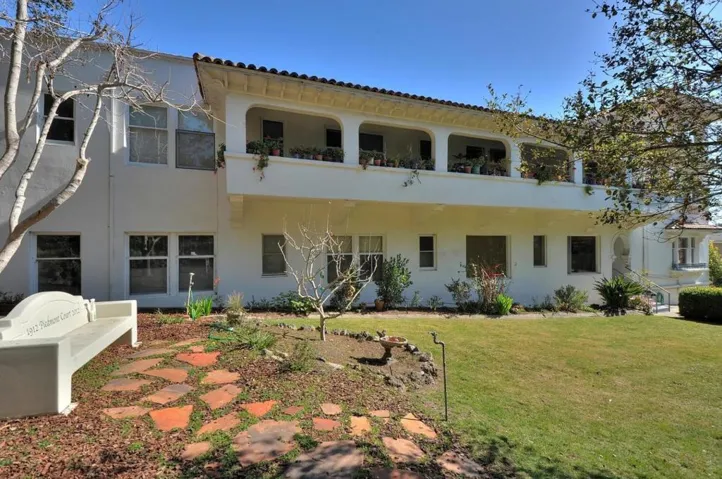 260 High Street 206, Santa Cruz, California 95060