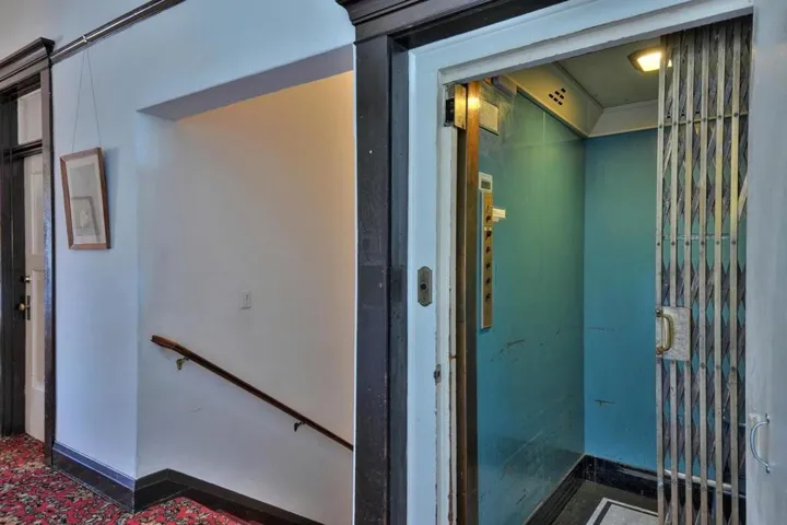 260 High Street 206, Santa Cruz, California 95060