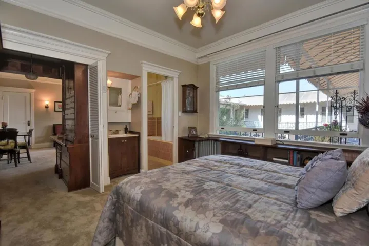 260 High Street 206, Santa Cruz, California 95060
