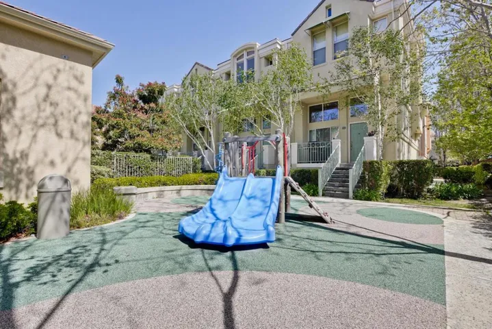 135 Frederick Court, Mountain View, California 94043