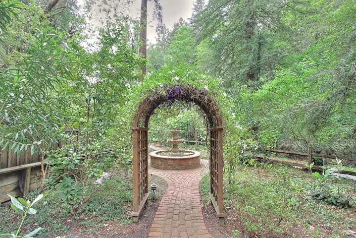 10380 Love Creek Road, Ben Lomond, California 95005