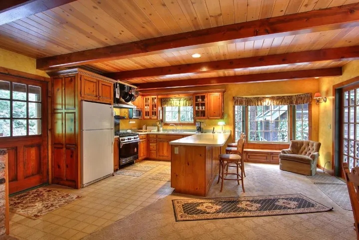10380 Love Creek Road, Ben Lomond, California 95005