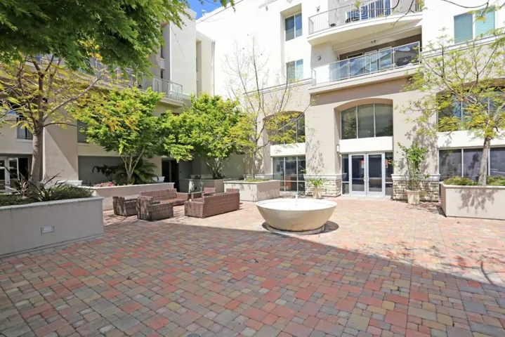 912 Campisi Way 414, Campbell, California 95008
