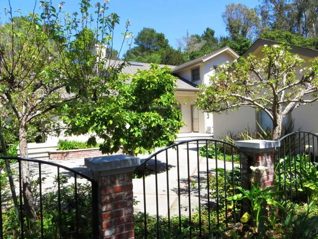 890 Pinetree Lane, Aptos, California 95003